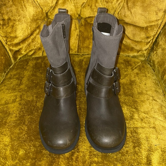 UGG Wilde leather suede boot wool waterproof - Picture 5 of 11